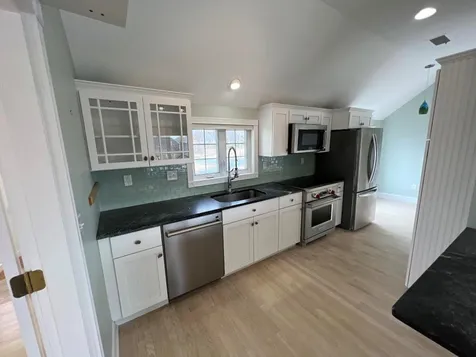 28 Ocean Boulevard North Hampton NH 03862