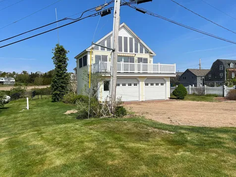 28 Ocean Boulevard North Hampton NH 03862
