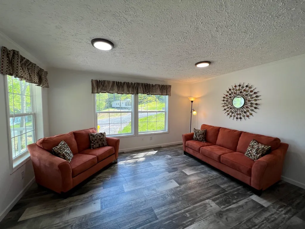 10 Meriden Mobile Court Drive Plainfield NH 03781