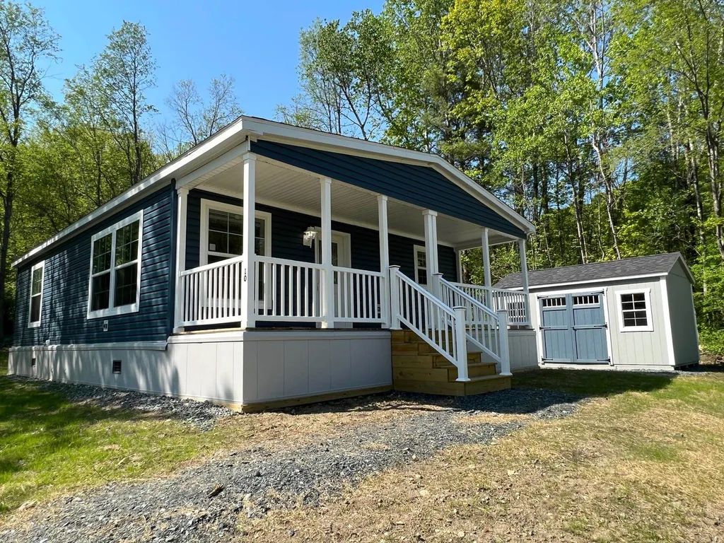 10 Meriden Mobile Court Drive Plainfield NH 03781