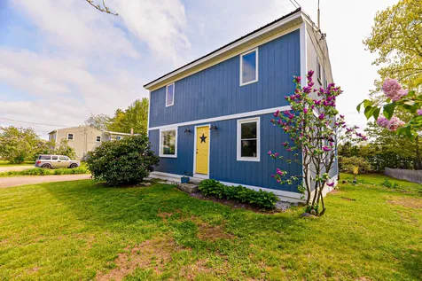 12 Lafayette Terrace North Hampton NH 03862