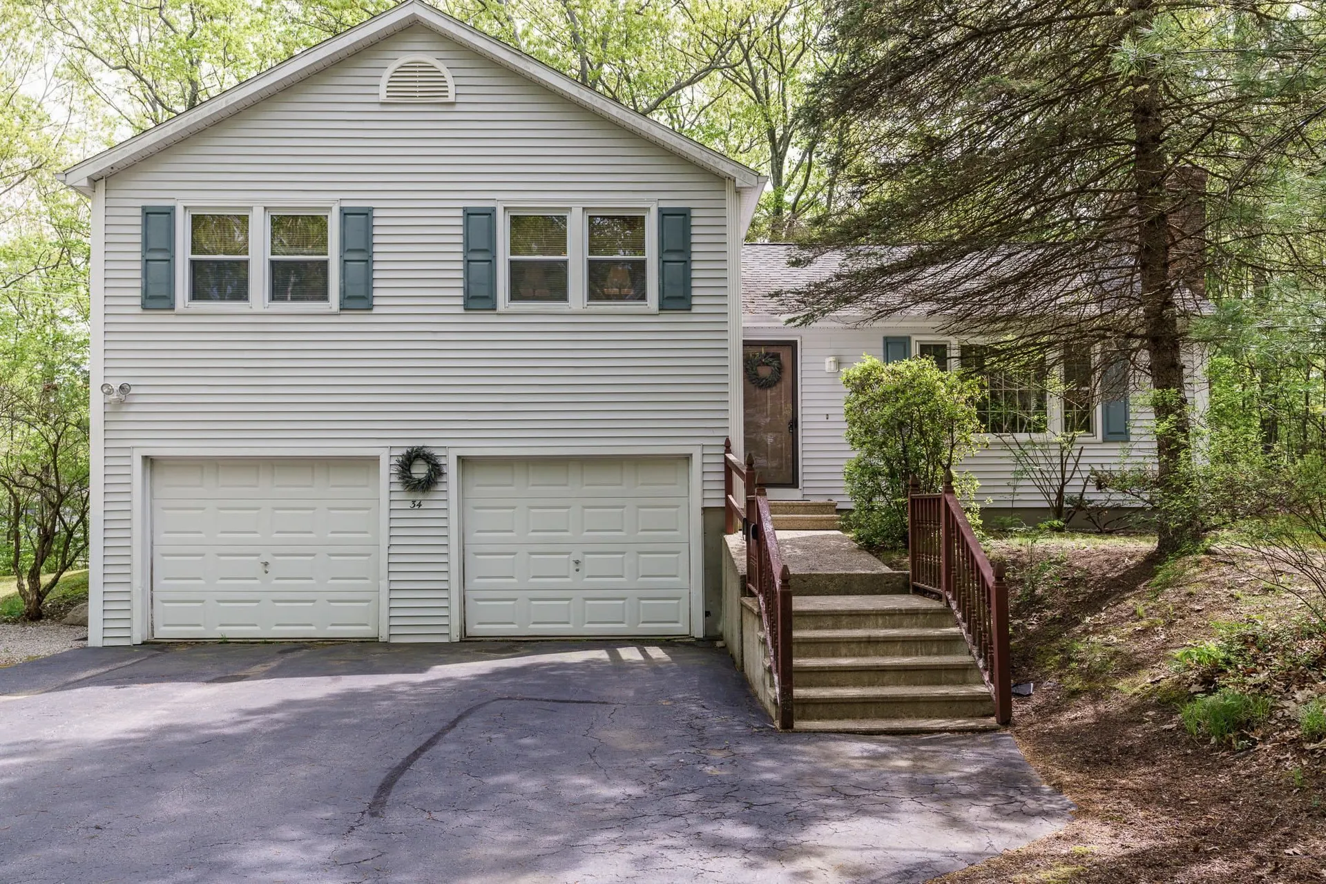 34 Carriage Lane Hooksett NH 03106