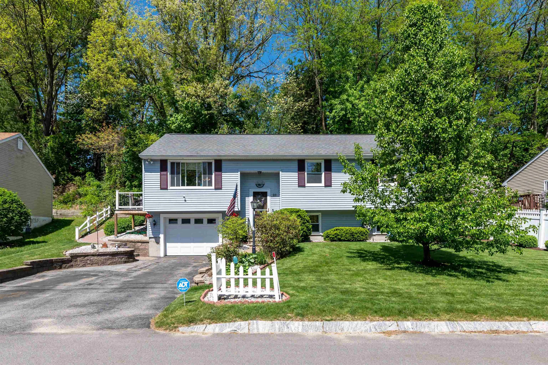 26 Syracuse Road Nashua NH 03064