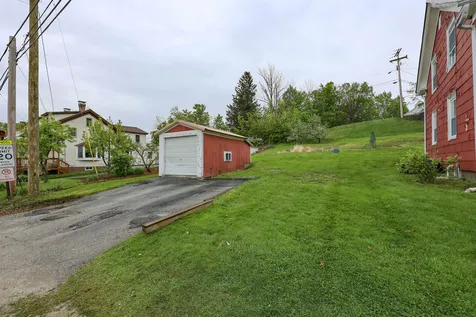 16 River Street Greenville NH 03048