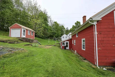 16 River Street Greenville NH 03048