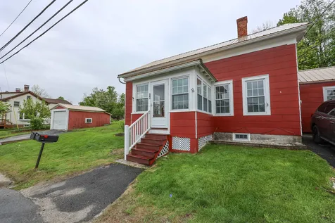 16 River Street Greenville NH 03048