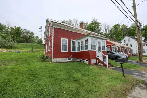 16 River Street Greenville NH 03048