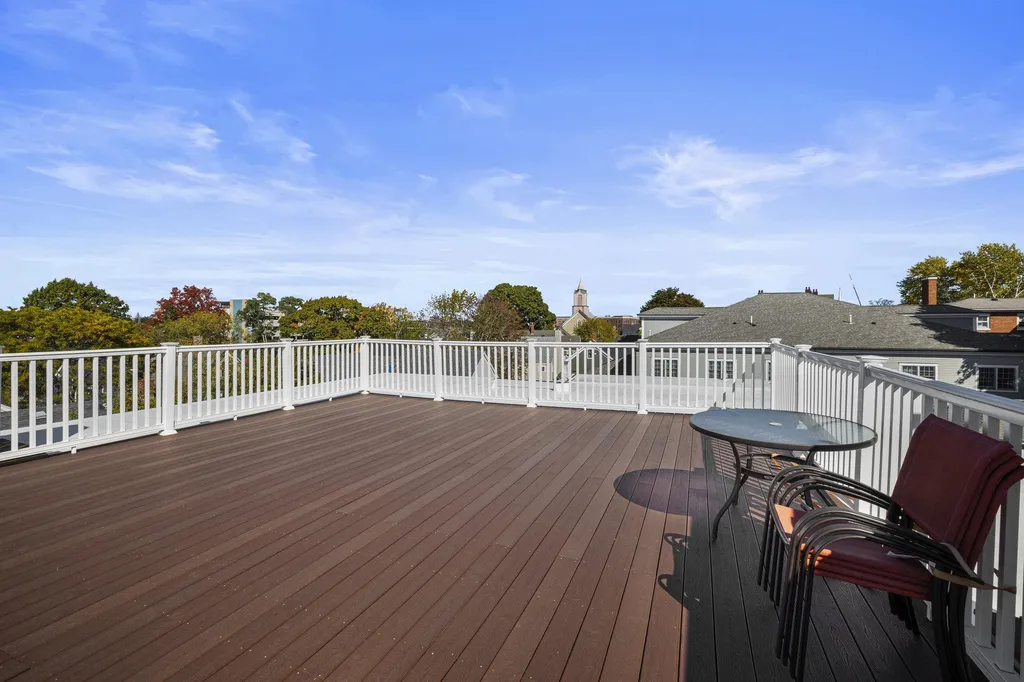 21 Brewster Street Portsmouth NH 03801