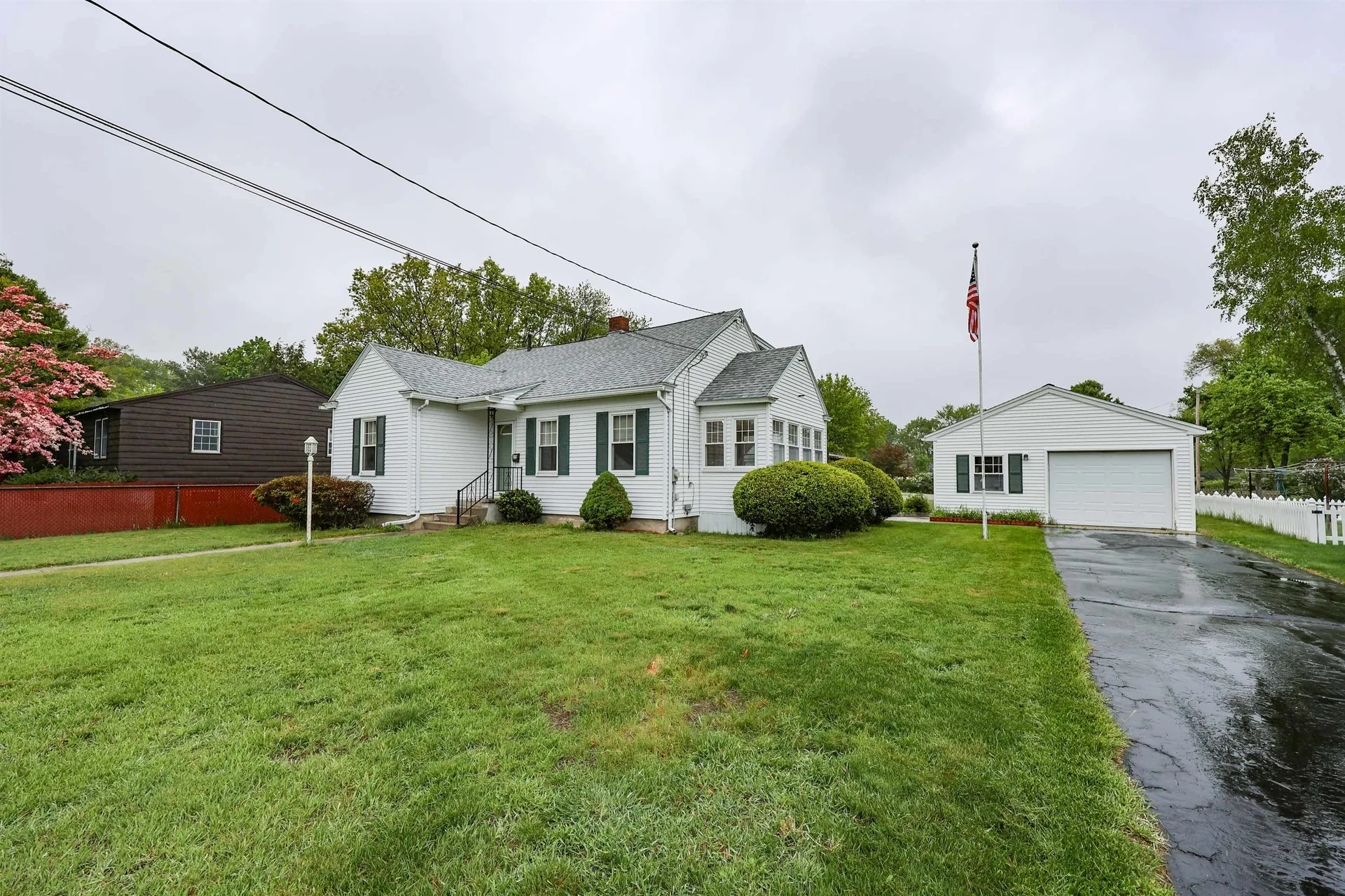 19 Allen Street Manchester NH 03102