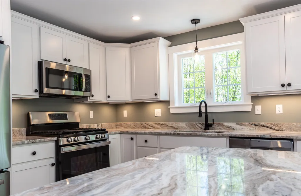 82 Sunny Oaks Terrace Strafford NH 03884