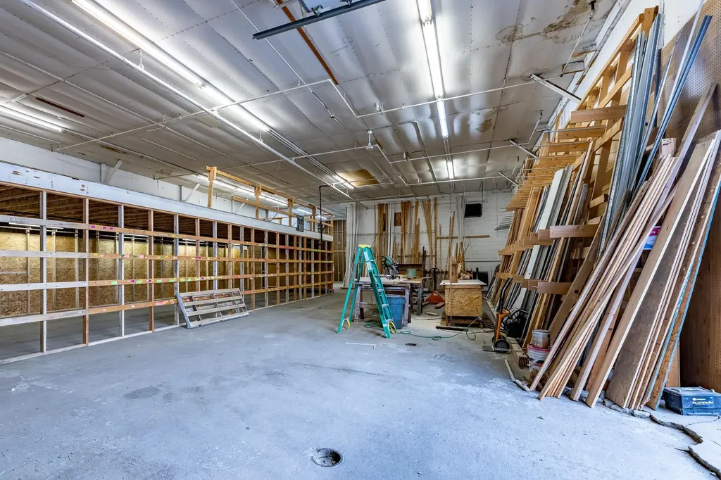 1143 Clark Pond Road Haverhill NH 03774