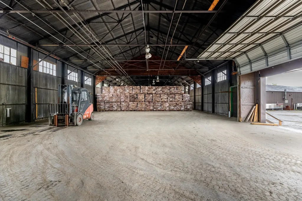 1143 Clark Pond Road Haverhill NH 03774