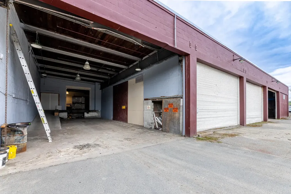 1143 Clark Pond Road Haverhill NH 03774