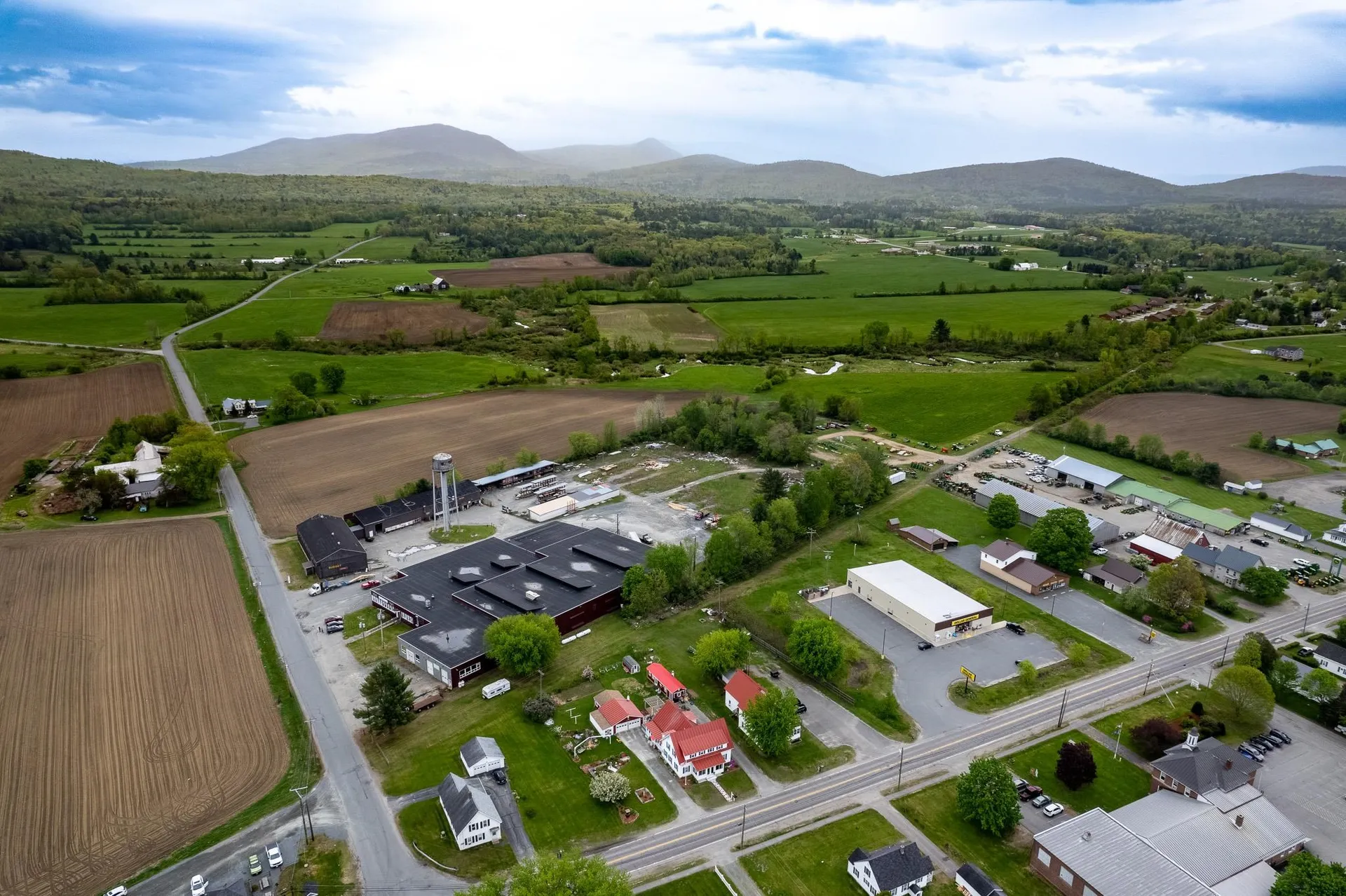 1143 Clark Pond Road Haverhill NH 03774