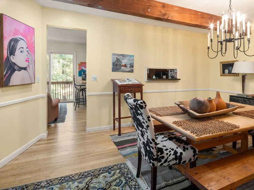 56 Dunder Road Burlington VT 05401