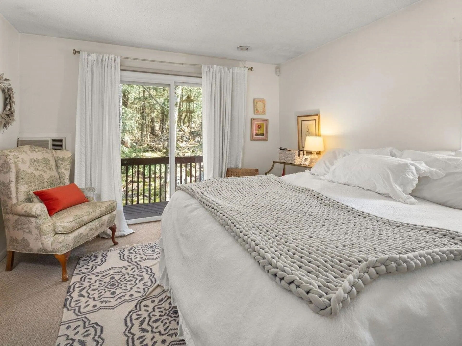 56 Dunder Road Burlington VT 05401