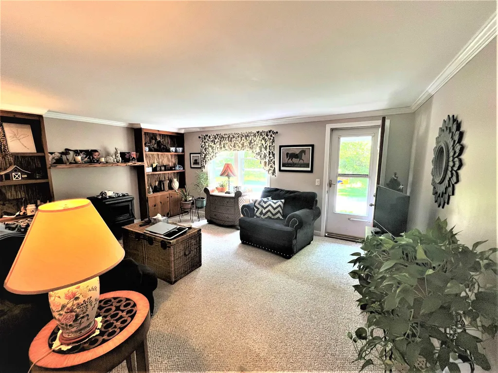 697 Fremont Road Chester NH 03036
