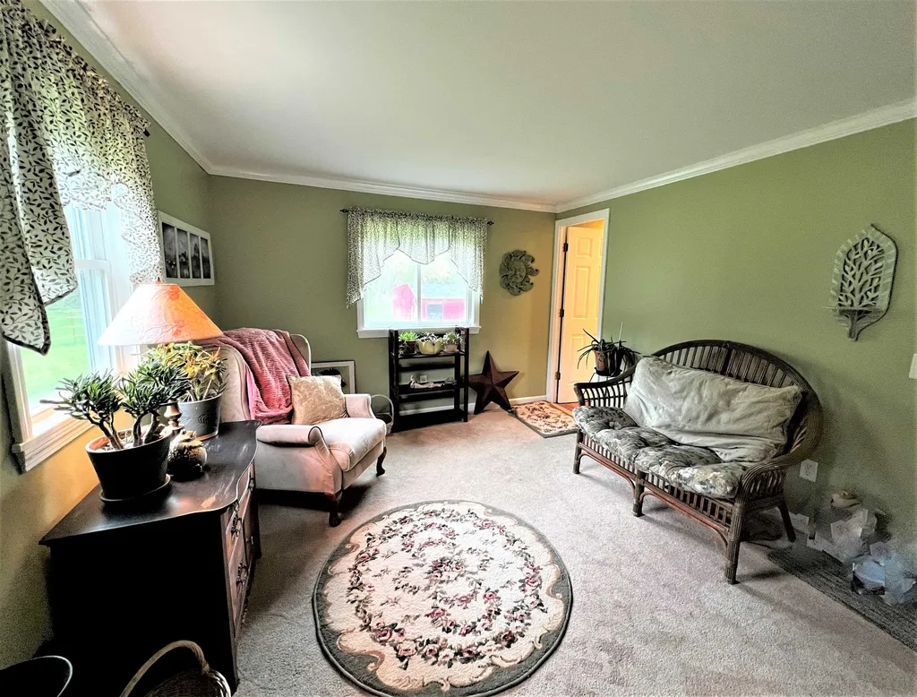 697 Fremont Road Chester NH 03036