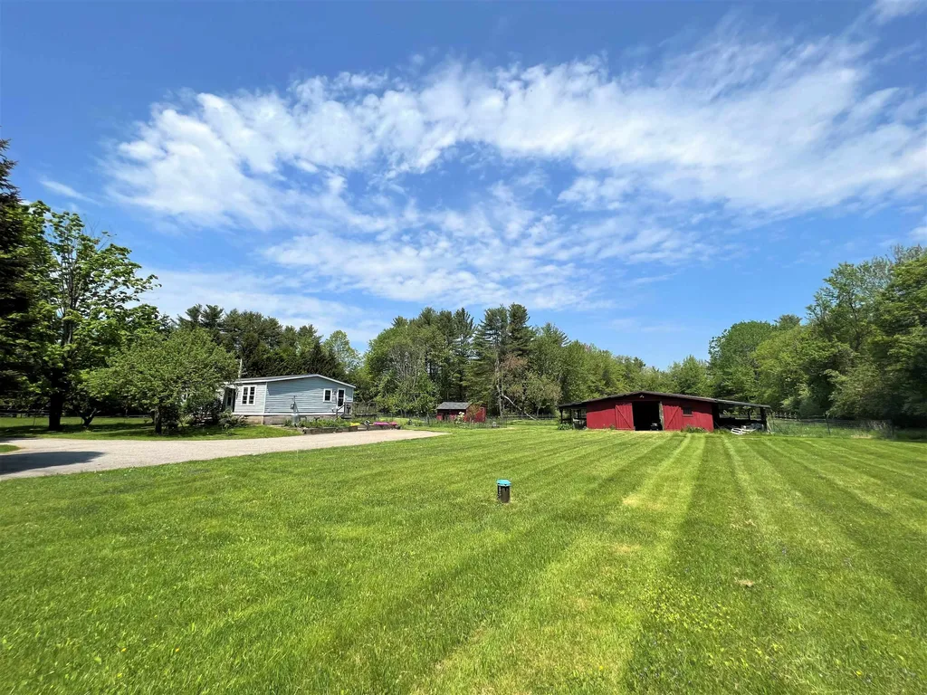 697 Fremont Road Chester NH 03036