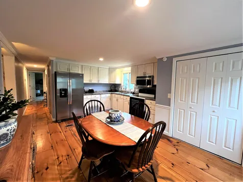 697 Fremont Road Chester NH 03036