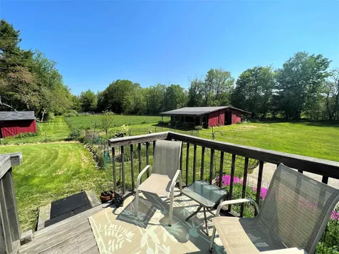 697 Fremont Road Chester NH 03036