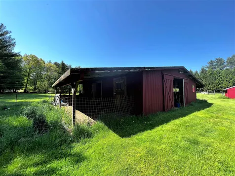 697 Fremont Road Chester NH 03036