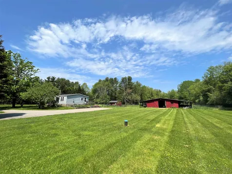 697 Fremont Road Chester NH 03036
