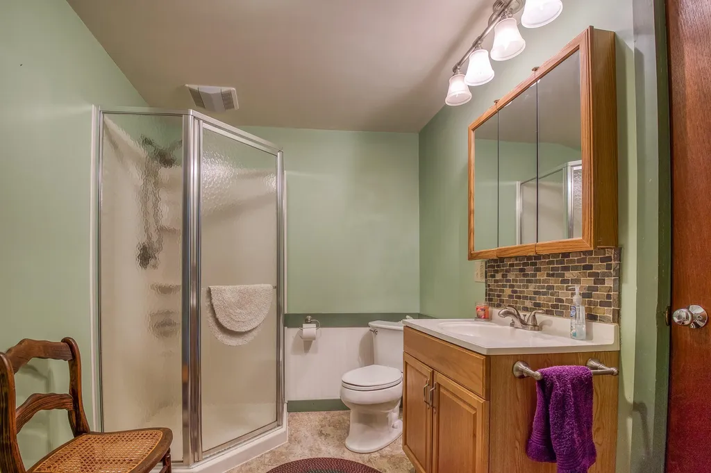 30 Grizzley Road Ossipee NH 03890