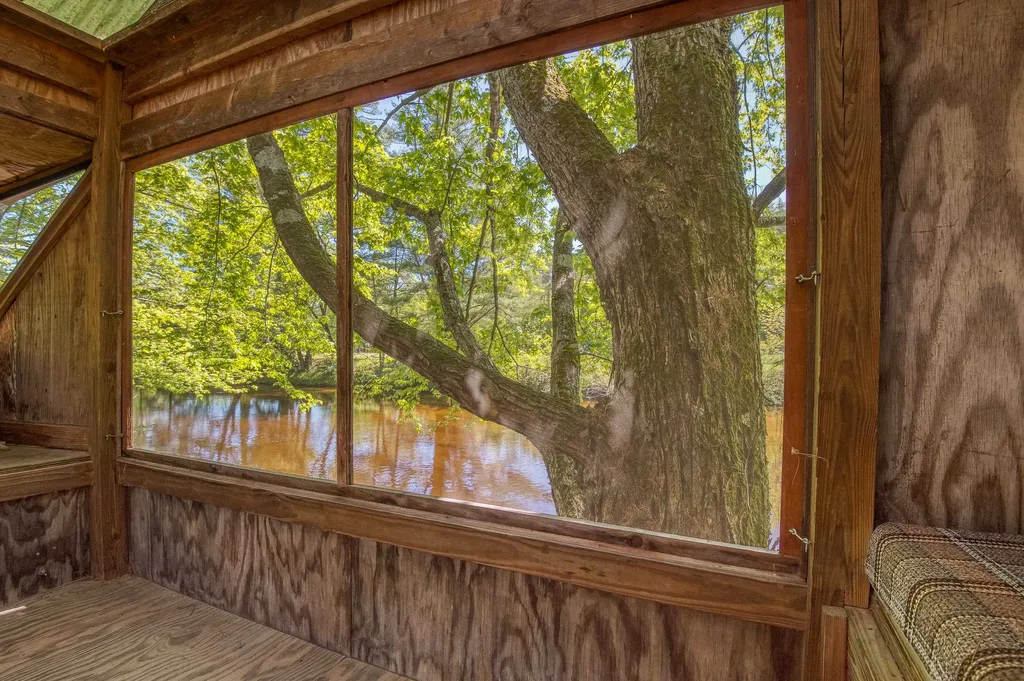 30 Grizzley Road Ossipee NH 03890