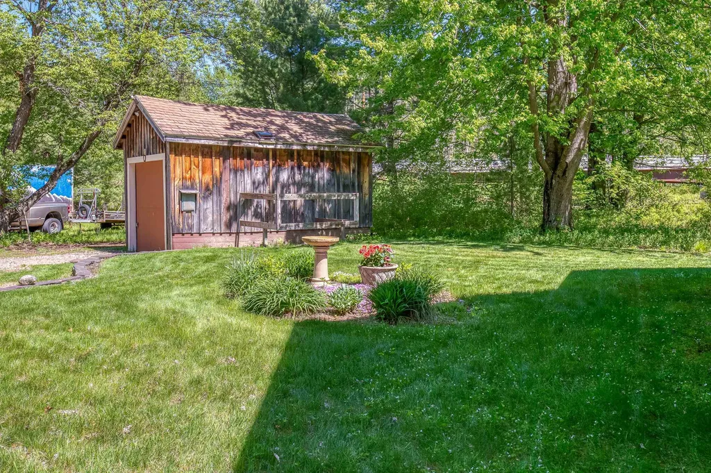 30 Grizzley Road Ossipee NH 03890