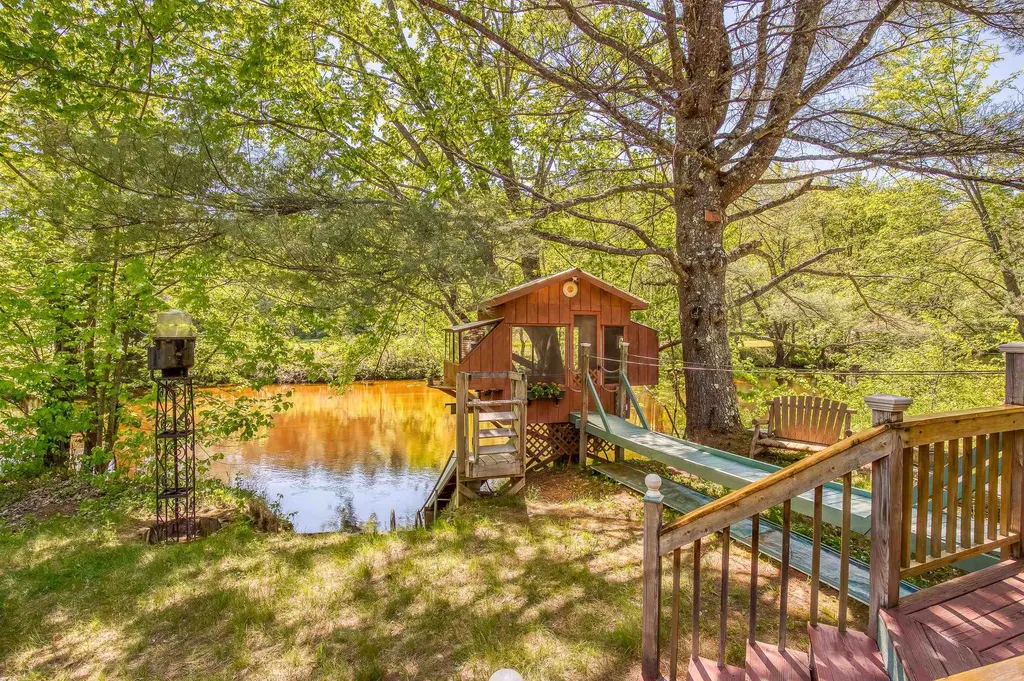 30 Grizzley Road Ossipee NH 03890