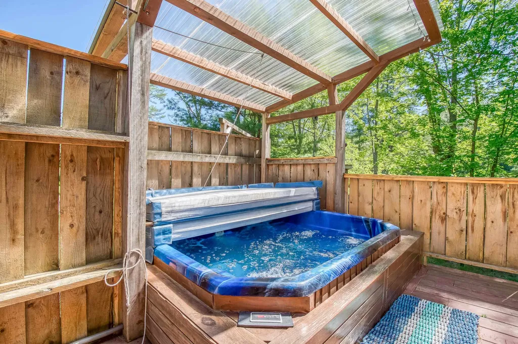 30 Grizzley Road Ossipee NH 03890