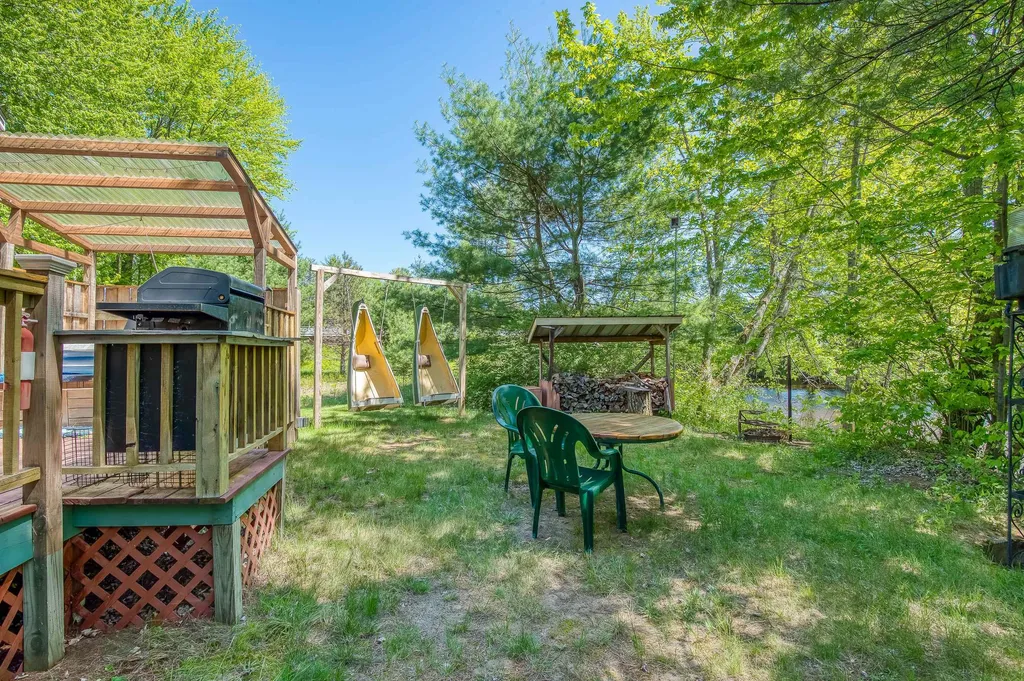 30 Grizzley Road Ossipee NH 03890