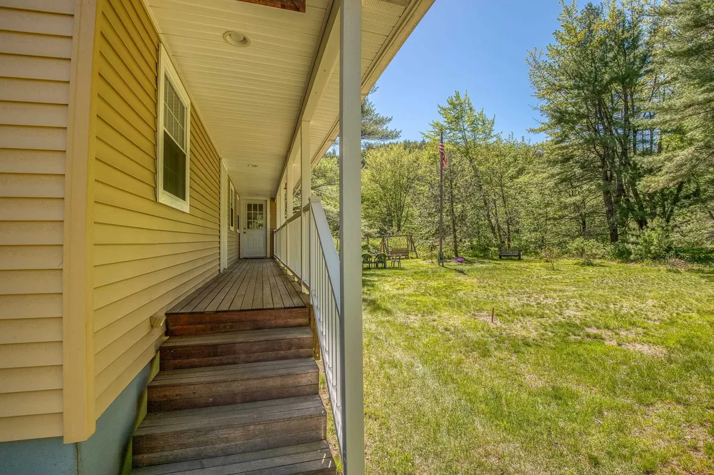 30 Grizzley Road Ossipee NH 03890