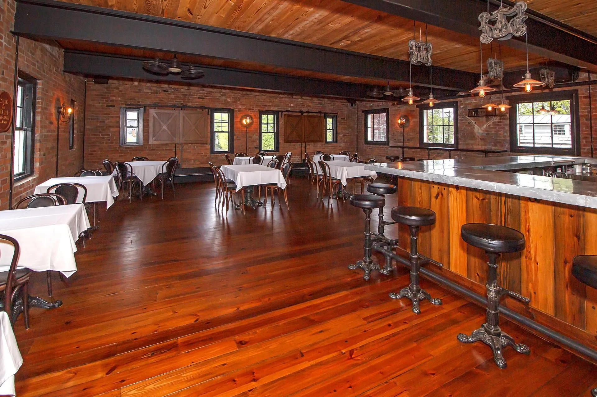 4 N. Main Street Wilmington VT 05363