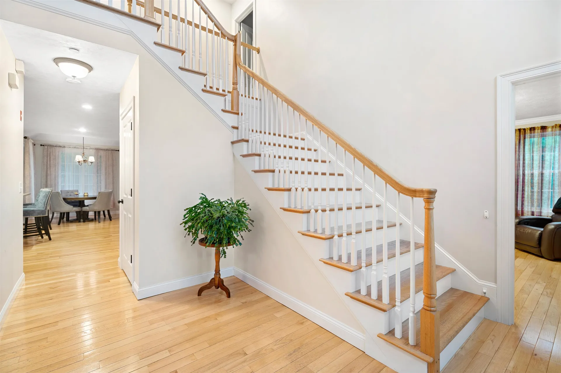 33 James Way Hudson NH 03051
