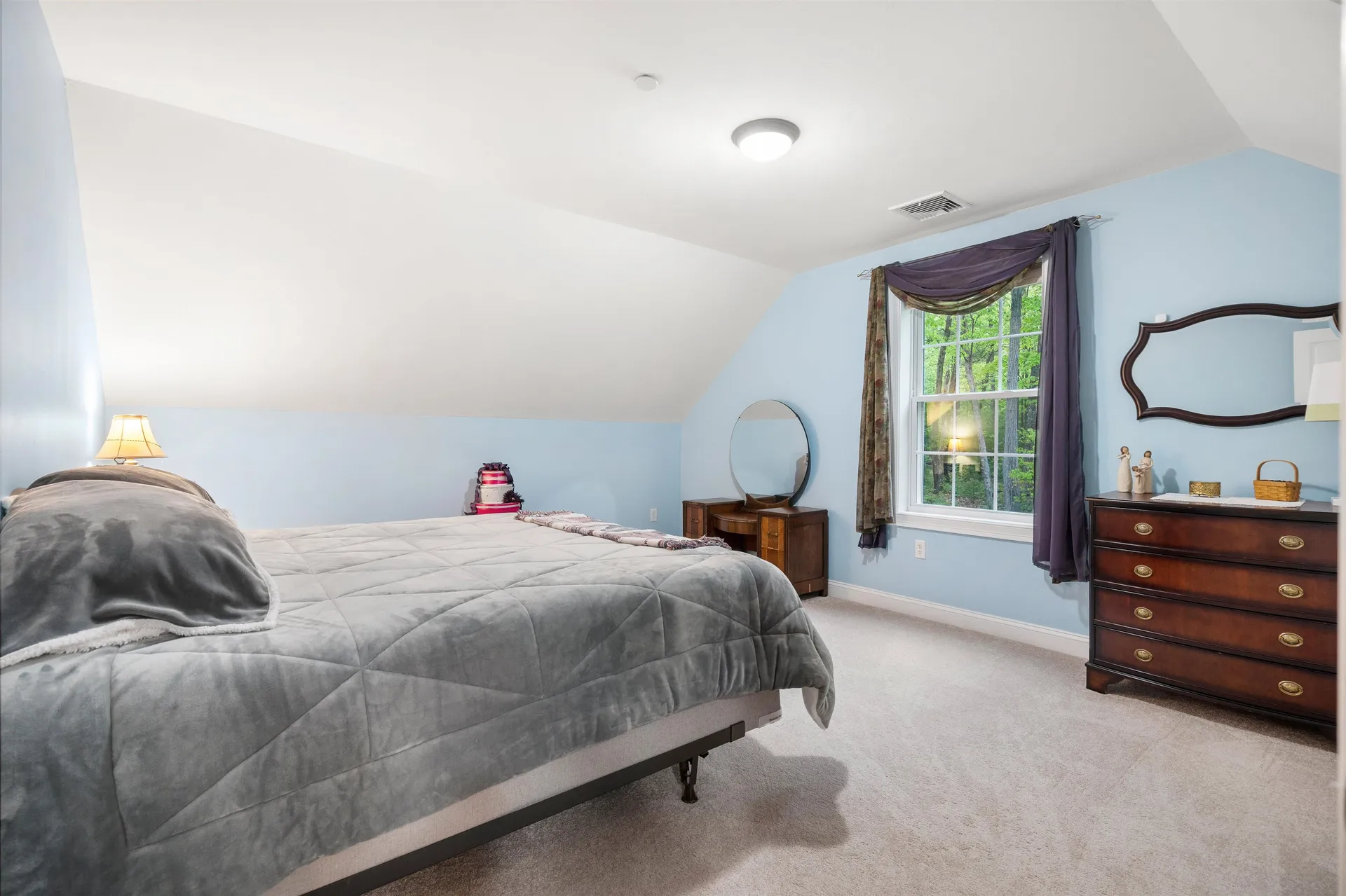 33 James Way Hudson NH 03051
