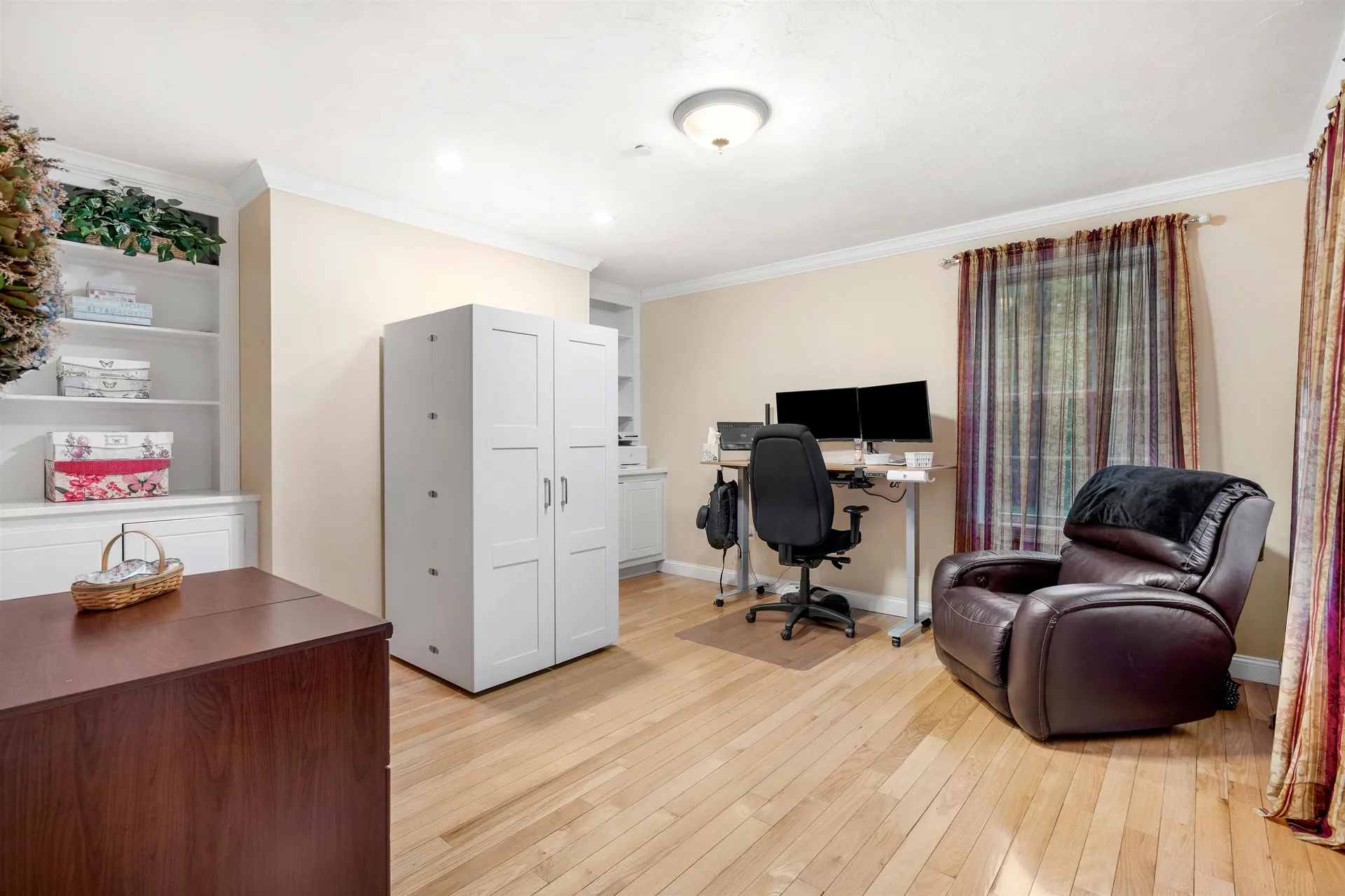 33 James Way Hudson NH 03051