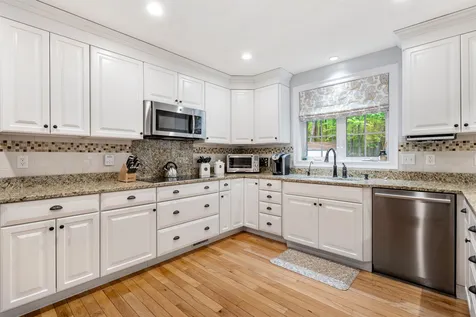 33 James Way Hudson NH 03051