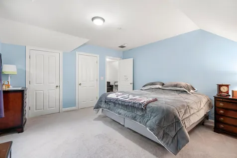 33 James Way Hudson NH 03051