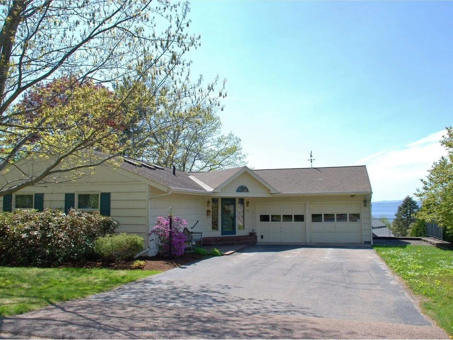 39 Iranistan Road Burlington VT 05401