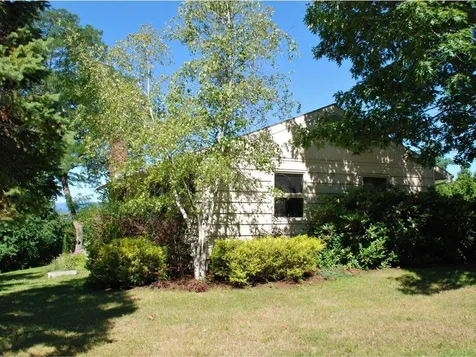 39 Iranistan Road Burlington VT 05401