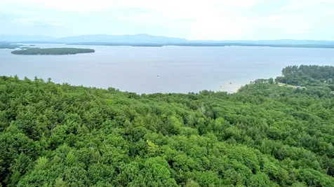 125 Tate Road Gilford NH 03249