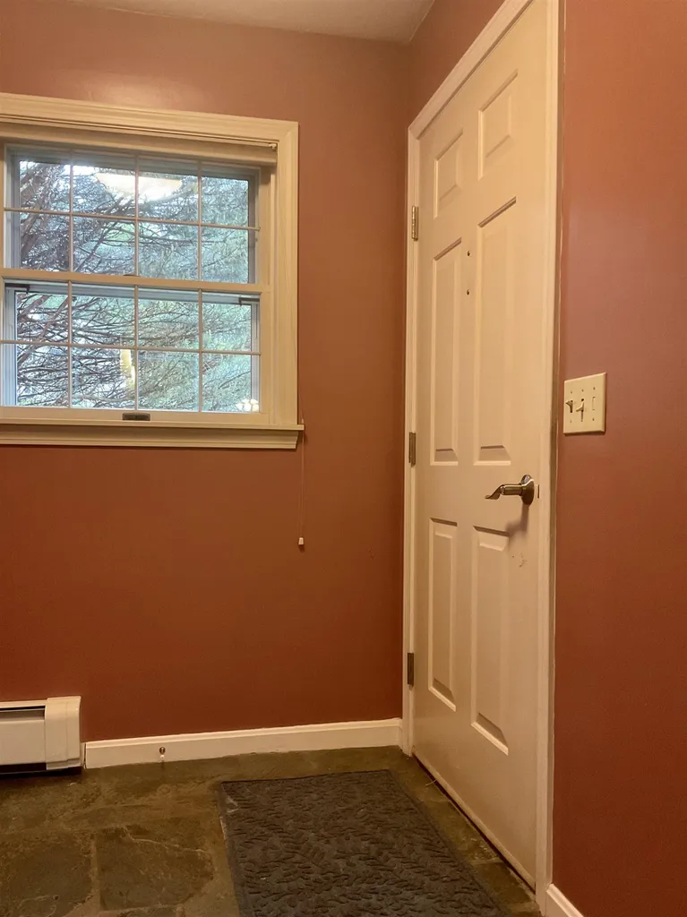 6 Oak Ridge Road Lebanon NH 03784