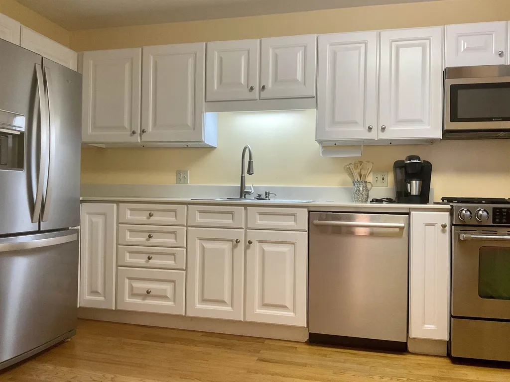 6 Oak Ridge Road Lebanon NH 03784