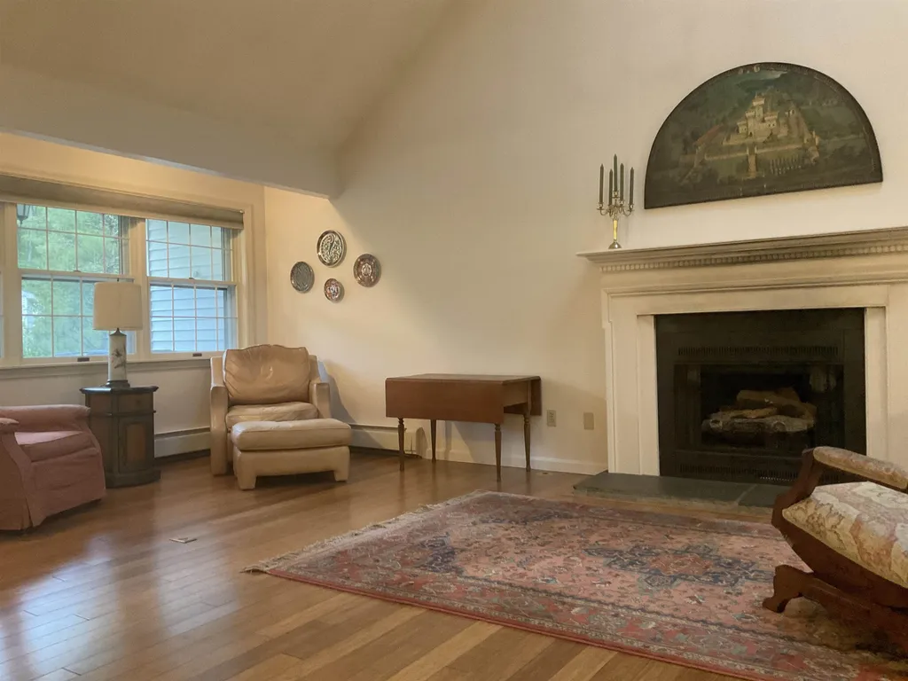 6 Oak Ridge Road Lebanon NH 03784