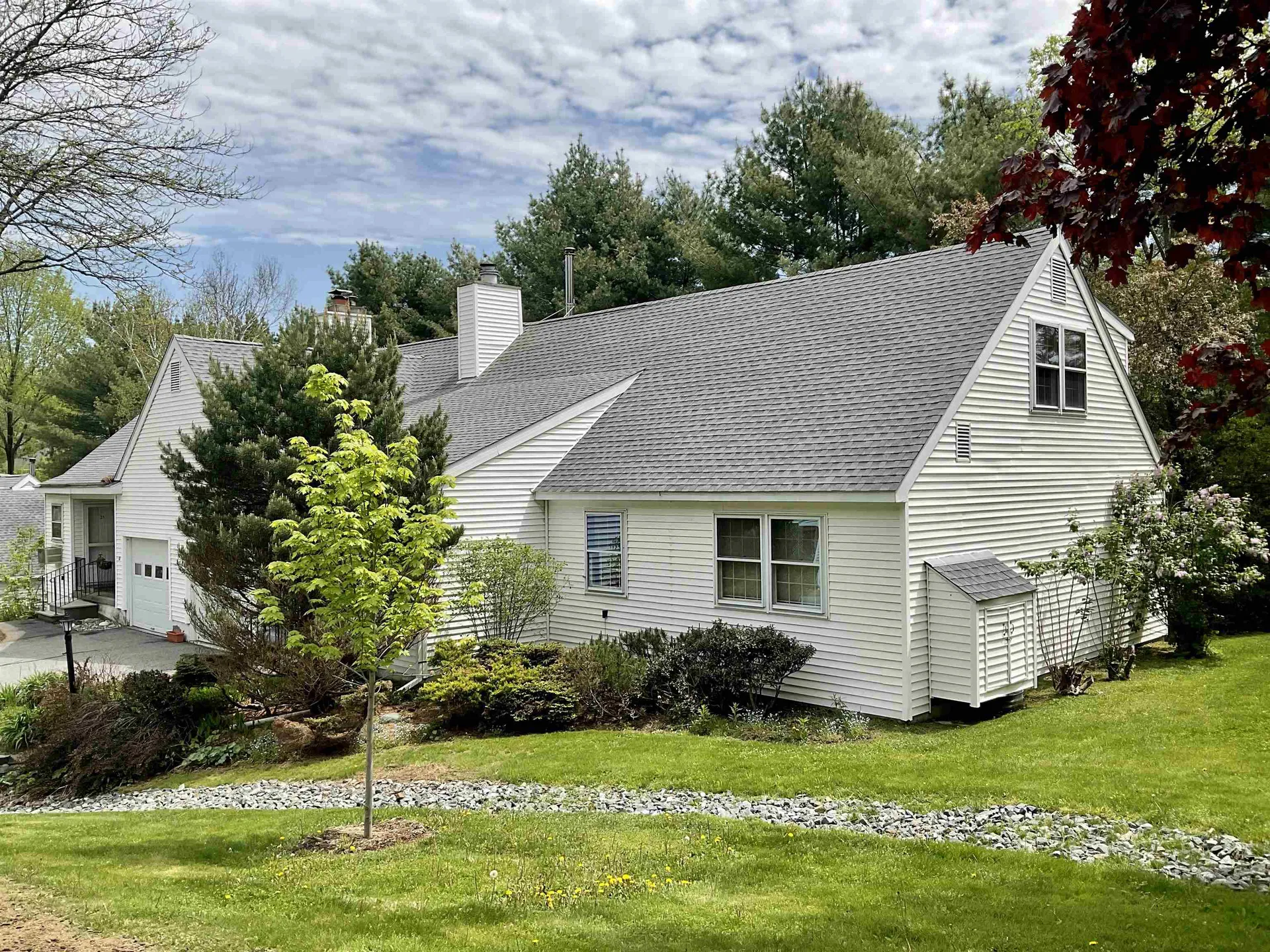 6 Oak Ridge Road Lebanon NH 03784