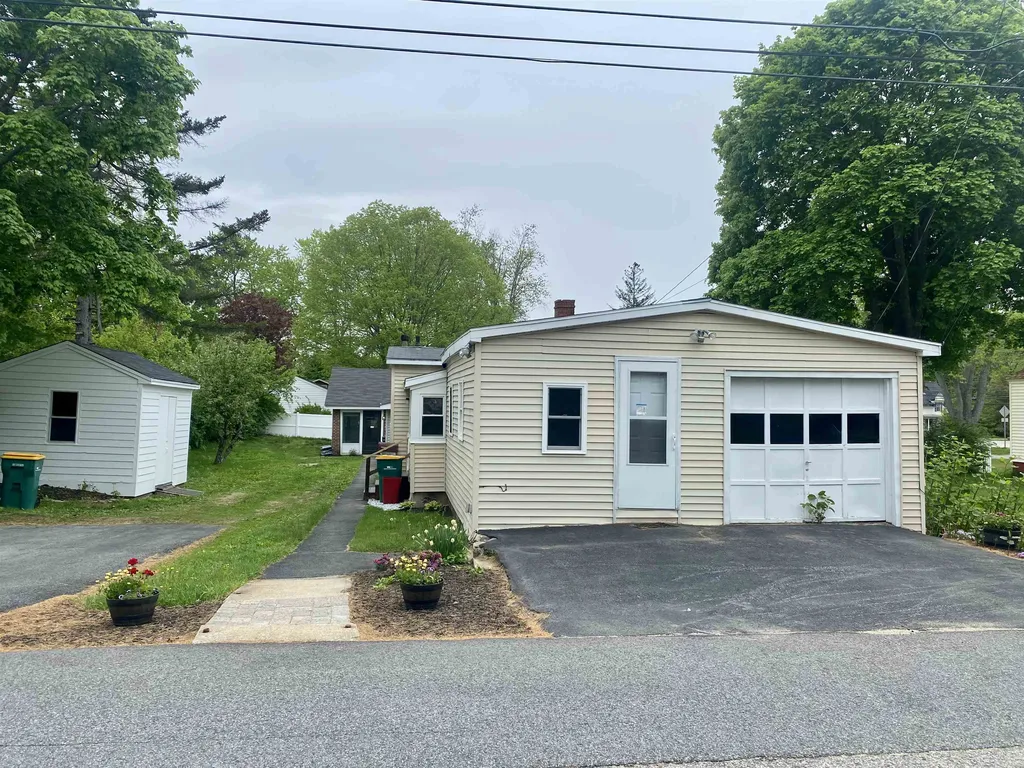 3 Dodge Street Rochester NH 03867