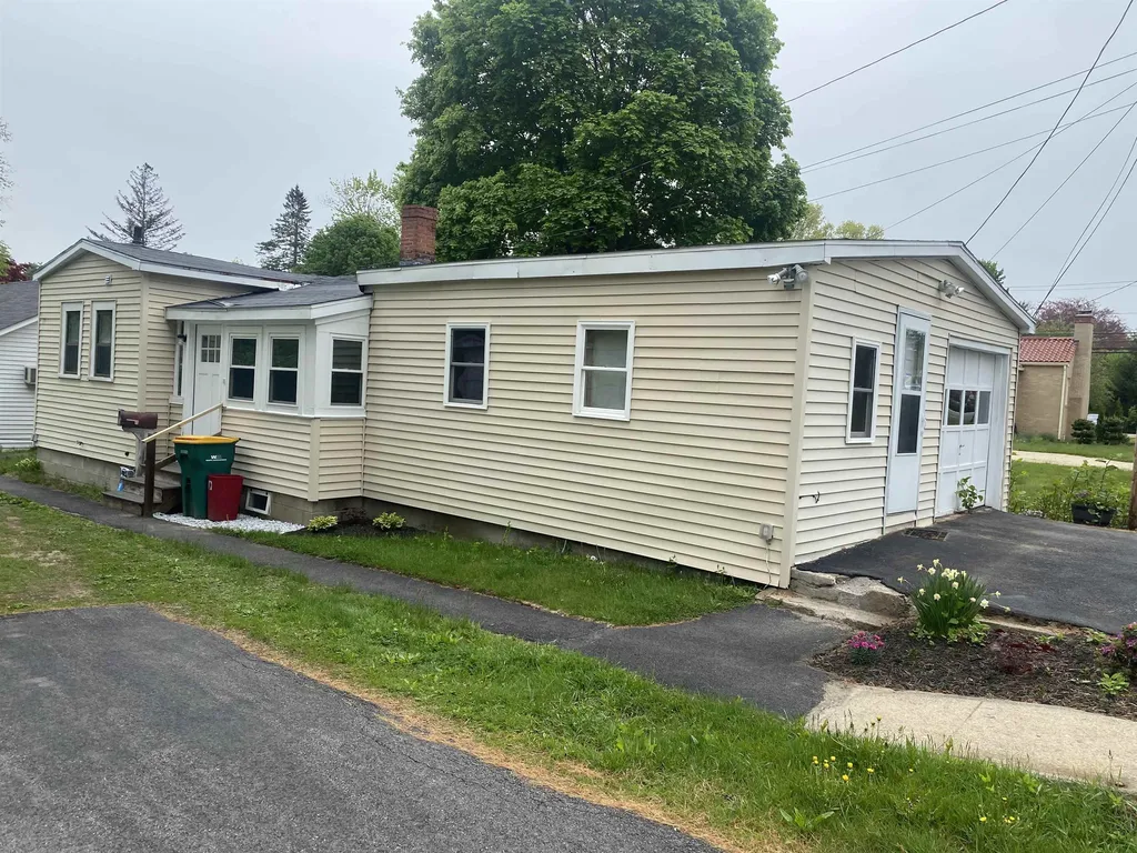 3 Dodge Street Rochester NH 03867