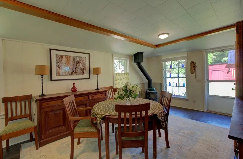 2517 Main Street Isle La Motte VT 05463